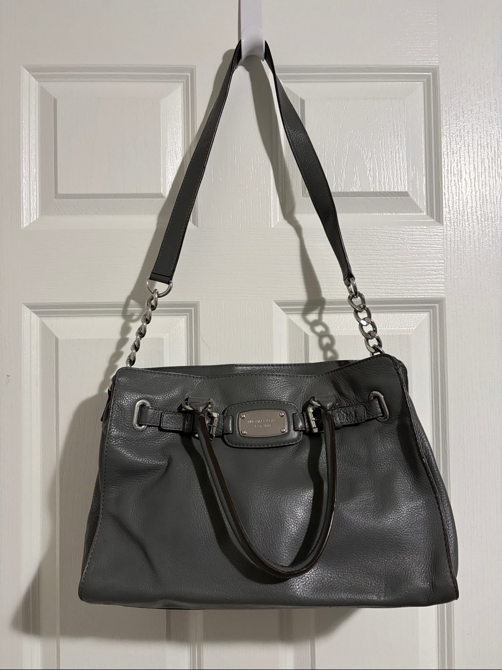 Michael Kors Hamilton leather Bag Beautiful Gray Pebbled Leather